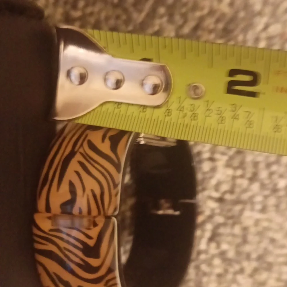 pedre side clasp